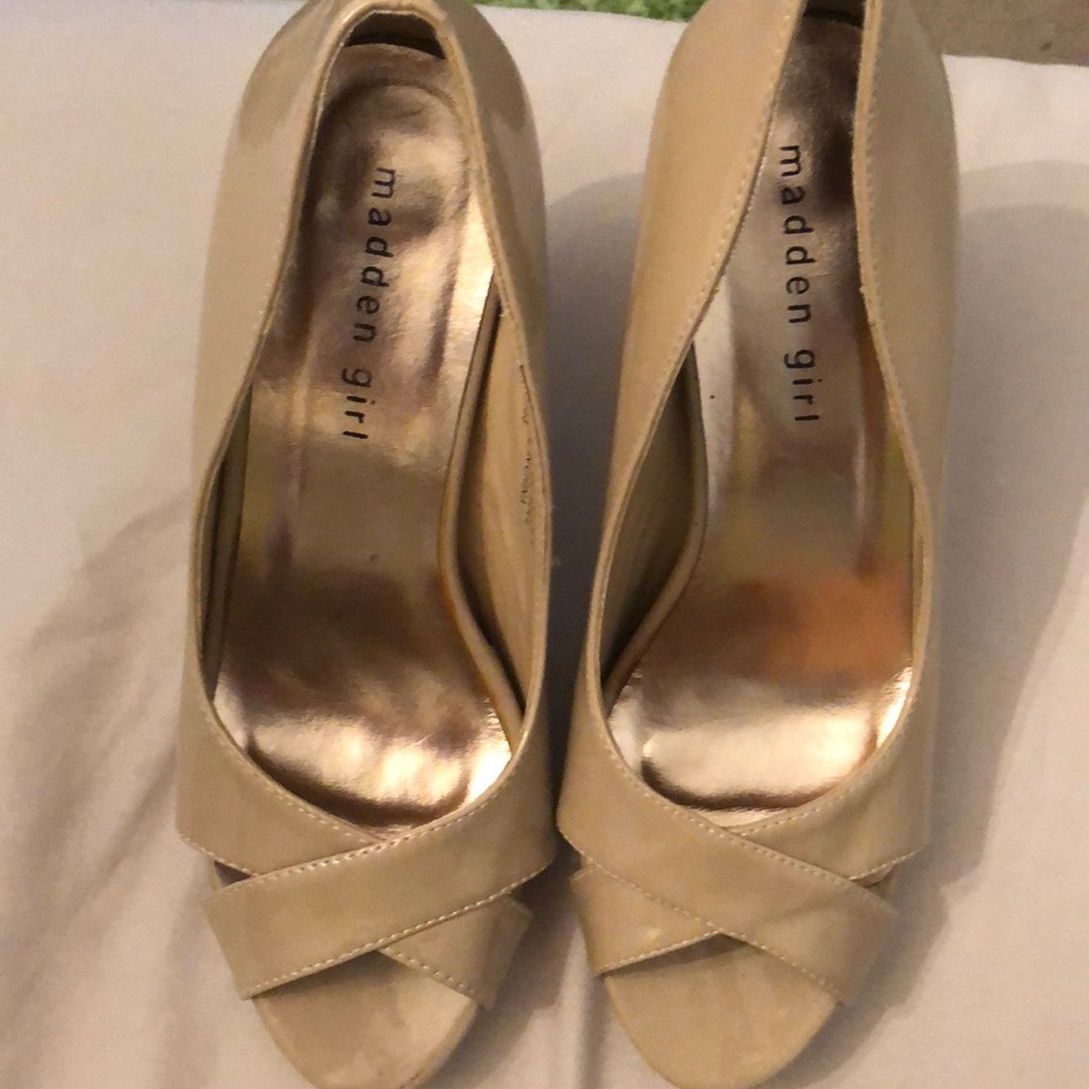 Nude heels